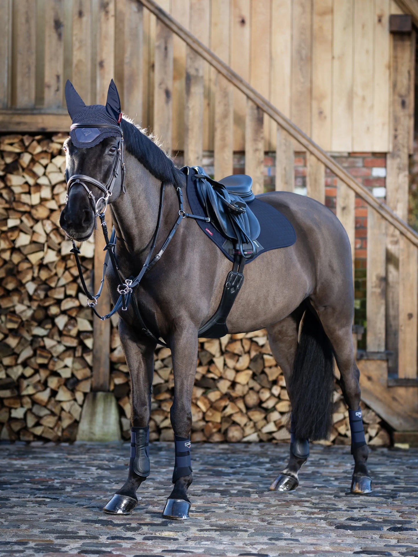 Close Contact Schabracke Navy