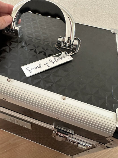 Individuelle gravierte Acrylplättchen